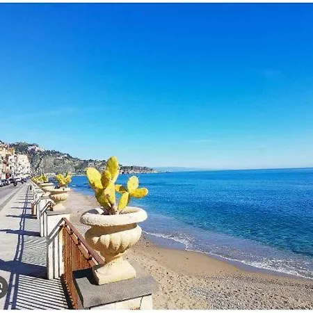 Apartman Il Girasole Schisò